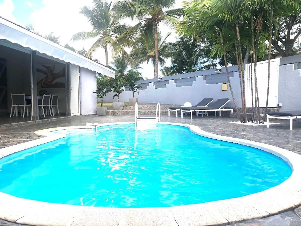 Villa Seo Avec Jacuzzi Proche De La Plage Sainte-Anne  0*, Sainte-Anne (Grande-Terre)